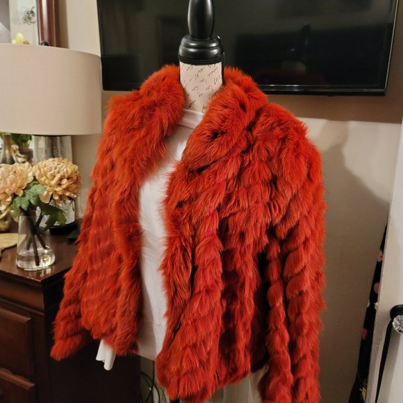 Genuine fur coat - Picture 1 of 10